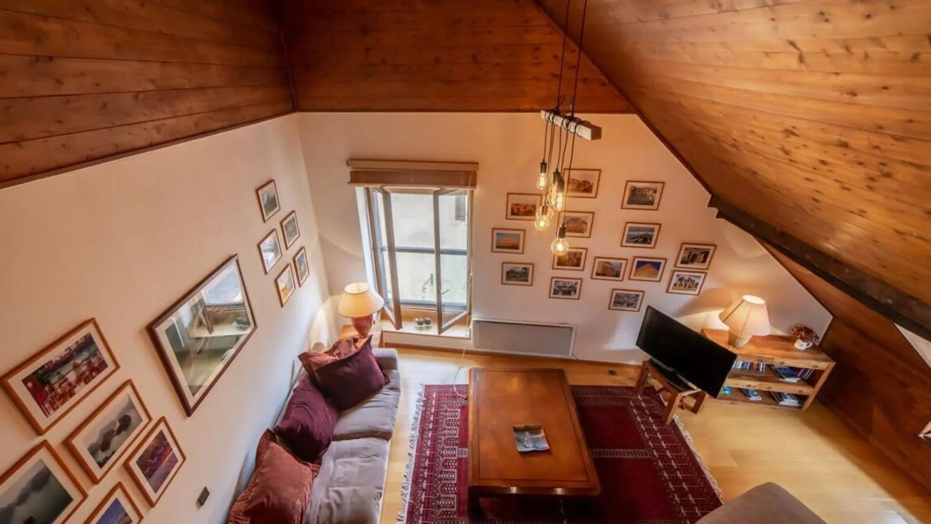 Bacchus Furnished Flat Apartment Annecy 0*,  France